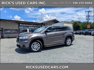 Used 2015 Toyota Highlander LE image 1