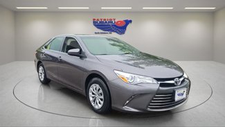 Used 2016 Toyota Camry LE image 1