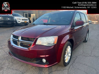 Used 2018 Dodge Grand Caravan SXT image 1