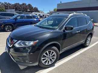 Used 2017 Nissan Rogue SV image 1
