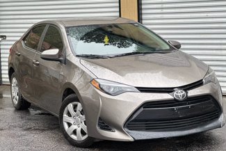 Used 2018 Toyota Corolla LE image 1