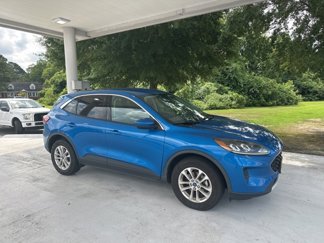 Used 2020 Ford Escape SE image 1