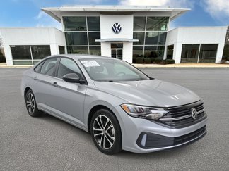 Used 2024 Volkswagen Jetta Sport image 1