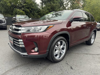 Used 2017 Toyota Highlander Limited Platinum image 1