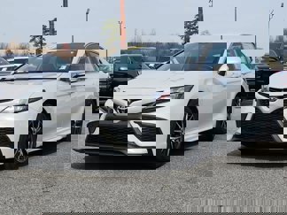 Used 2022 Toyota Camry SE image 1