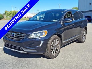 Used 2016 Volvo XC60 T5 Platinum image 1