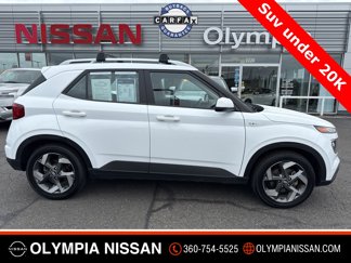 Used 2022 Hyundai Venue SEL w/ Cargo Package image 1