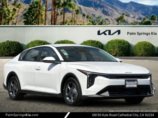 New 2025 Kia K4 LXS image 1
