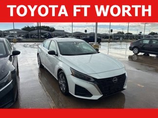 Used 2024 Nissan Altima 2.5 S image 1