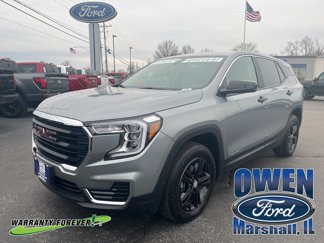 Used 2024 GMC Terrain SLE image 1