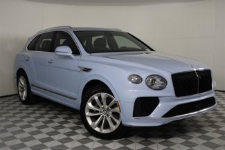 New 2025 Bentley Bentayga image 1