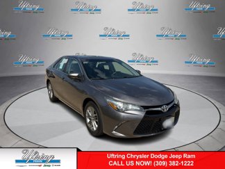 Used 2017 Toyota Camry LE image 1
