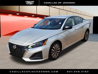 Used 2024 Nissan Altima 2.5 SV image 1