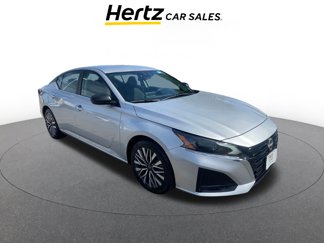 Used 2024 Nissan Altima 2.5 SV image 1