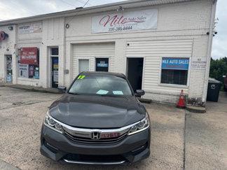 Used 2017 Honda Accord EX-L image 1