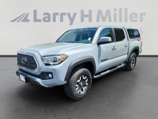 Used 2019 Toyota Tacoma Limited image 1