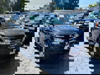 Used 2017 Dodge Journey SE w/ Flexible Seating Group image 1