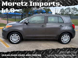 Used 2010 Scion xD image 1