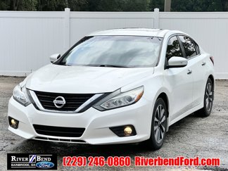Used 2017 Nissan Altima 2.5 SV image 1