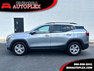 Used 2023 GMC Terrain SLE w/ Driver Convenience Package image 1