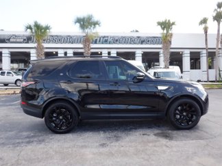 Used 2020 Land Rover Discovery HSE image 1