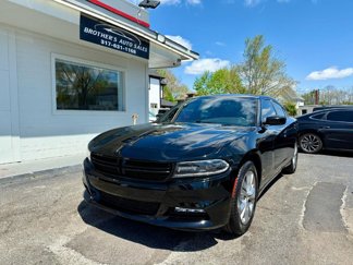 Used 2022 Dodge Charger SXT w/ Driver Convenience Group image 1