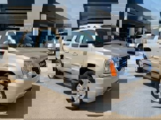 Used 2007 GMC Yukon XL SLE w/ Skid Plate Package image 1
