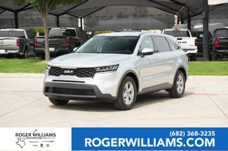 Used 2022 Kia Sorento LX image 1