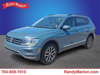 Used 2020 Volkswagen Tiguan SE image 1