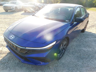New 2025 Hyundai Elantra Sport image 1