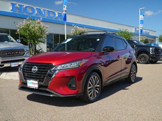 Used 2023 Nissan Kicks SR image 1