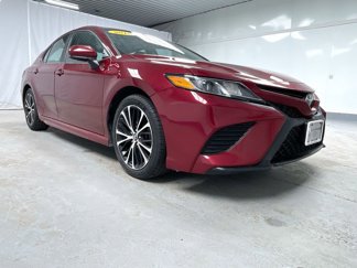 Used 2018 Toyota Camry SE w/ Moonroof Package image 1