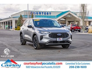 Used 2024 Ford Escape Active image 1