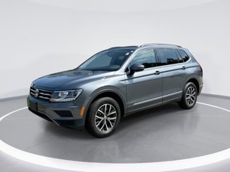 Certified 2020 Volkswagen Tiguan SE w/ Panoramic Sunroof Package image 1