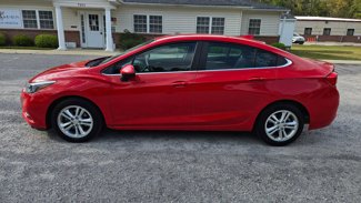 Used 2018 Chevrolet Cruze LT w/ Convenience Package image 1