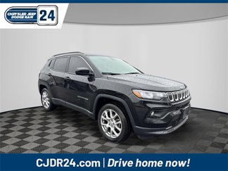 Certified 2022 Jeep Compass Latitude w/ Sun and Sound Group image 1