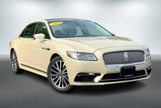 Used 2018 Lincoln Continental Select image 1