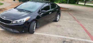 Used 2017 Kia Forte LX image 1