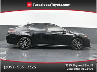 Used 2022 Toyota Camry SE image 1