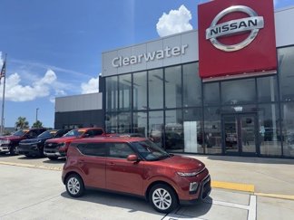 Used 2022 Kia Soul LX image 1