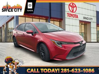 Used 2021 Toyota Corolla LE image 1
