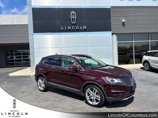 Used 2017 Lincoln MKC Reserve image 1