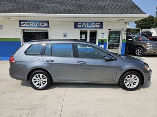 Used 2015 Volkswagen Golf S image 1