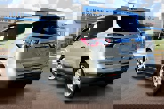 Used 2017 Chevrolet Traverse LT w/ Style and Technology Package video 2