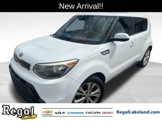 Used 2016 Kia Soul + image 1