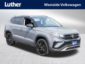 Certified 2023 Volkswagen Taos SE w/ Panoramic Sunroof Package image 1