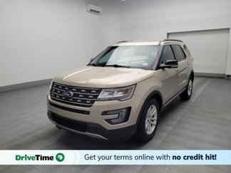 Used 2017 Ford Explorer XLT image 1