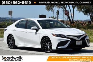 Used 2023 Toyota Camry SE image 1