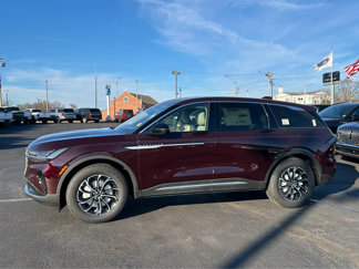 New 2025 Lincoln Nautilus Premier image 1