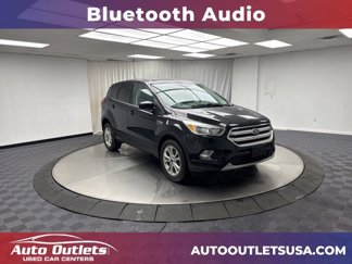 Used 2019 Ford Escape SE image 1